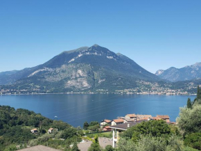 Lovely lake Como view condo in Perledo